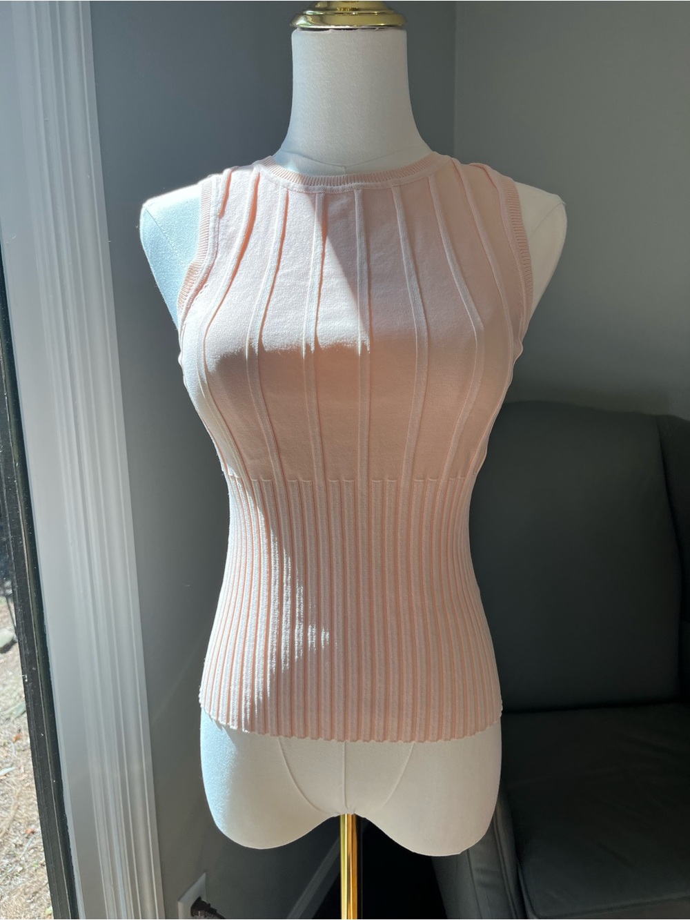 MINKPINK Ribbed Sleeveless Knit Tank in Pale Pink- Small - lovely classic
